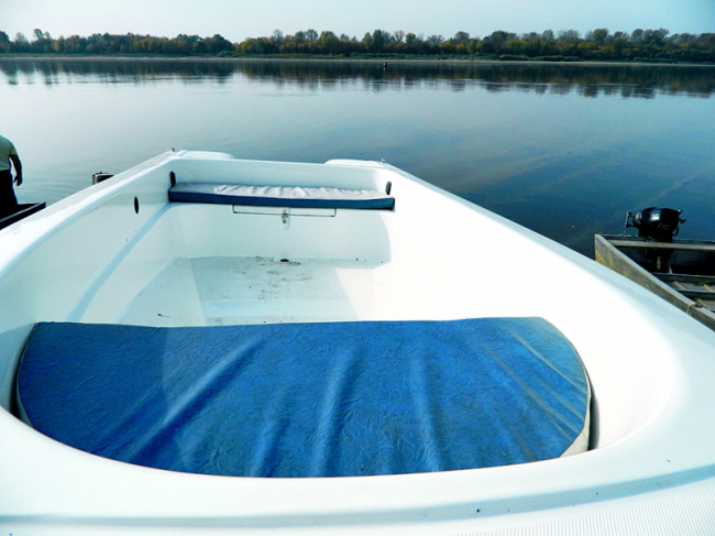 Wyatboat 430 (стеклопластиковый тримаран)